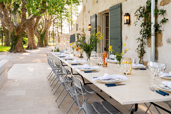 outdoor dining setup